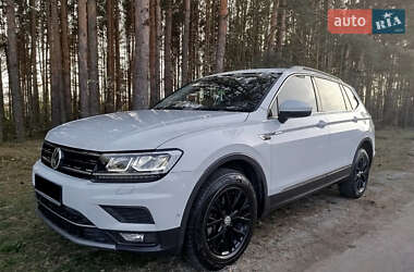 Внедорожник / Кроссовер Volkswagen Tiguan 2018 в Киеве