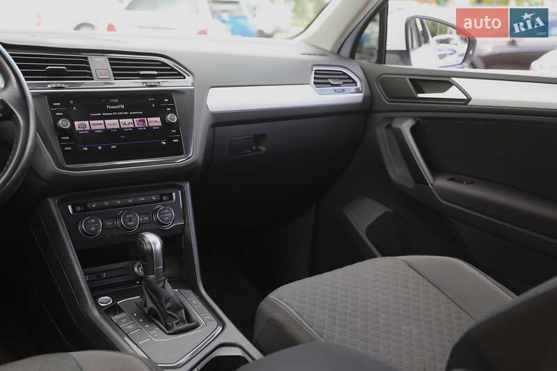 Позашляховик / Кросовер Volkswagen Tiguan 2018 в Харкові