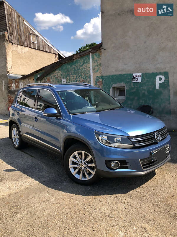 Внедорожник / Кроссовер Volkswagen Tiguan 2012 в Одессе