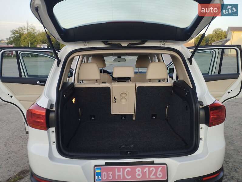 Внедорожник / Кроссовер Volkswagen Tiguan 2015 в Ладыжине
