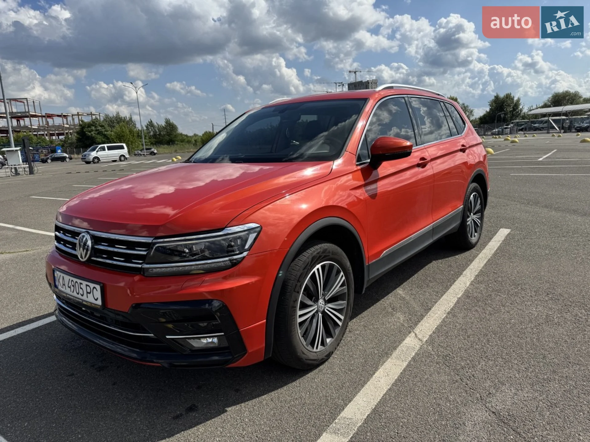2018 Volkswagen Tiguan - мініатюра 2
