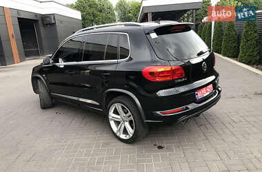 Внедорожник / Кроссовер Volkswagen Tiguan 2015 в 
