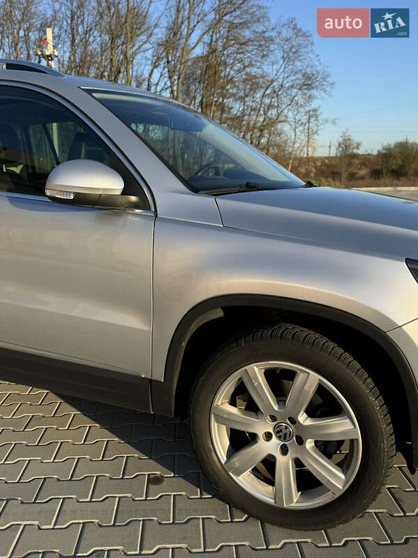 Внедорожник / Кроссовер Volkswagen Tiguan 2012 в Львове
