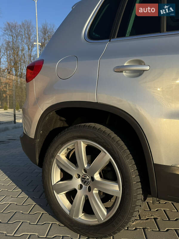 Внедорожник / Кроссовер Volkswagen Tiguan 2012 в Львове