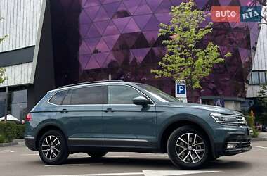 Внедорожник / Кроссовер Volkswagen Tiguan 2021 в Киеве