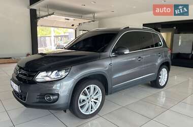 Позашляховик / Кросовер Volkswagen Tiguan 2015 в Одесі