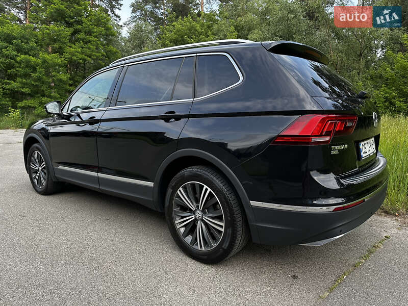 Внедорожник / Кроссовер Volkswagen Tiguan 2018 в Киеве