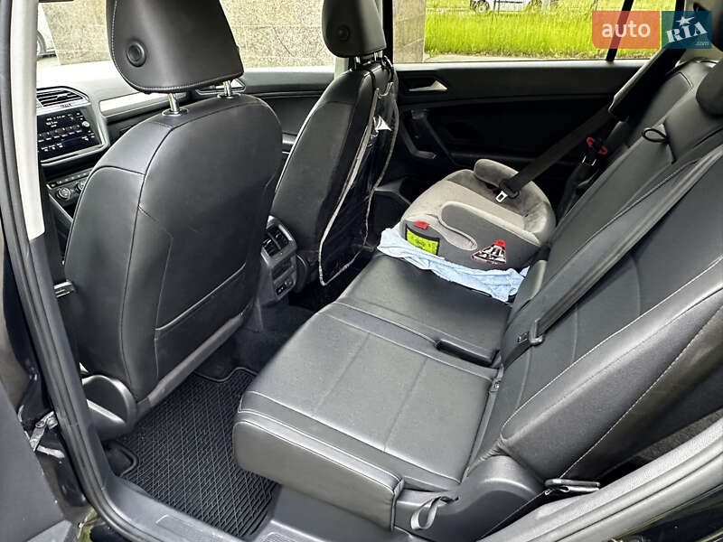 Внедорожник / Кроссовер Volkswagen Tiguan 2018 в Киеве