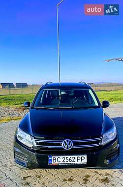 Позашляховик / Кросовер Volkswagen Tiguan 2015 в Буштино