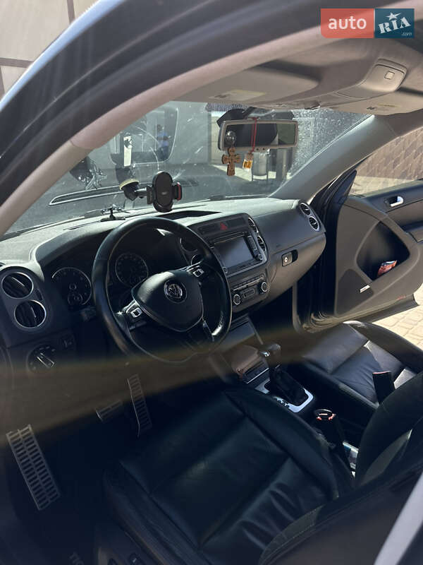 Внедорожник / Кроссовер Volkswagen Tiguan 2009 в Тернополе