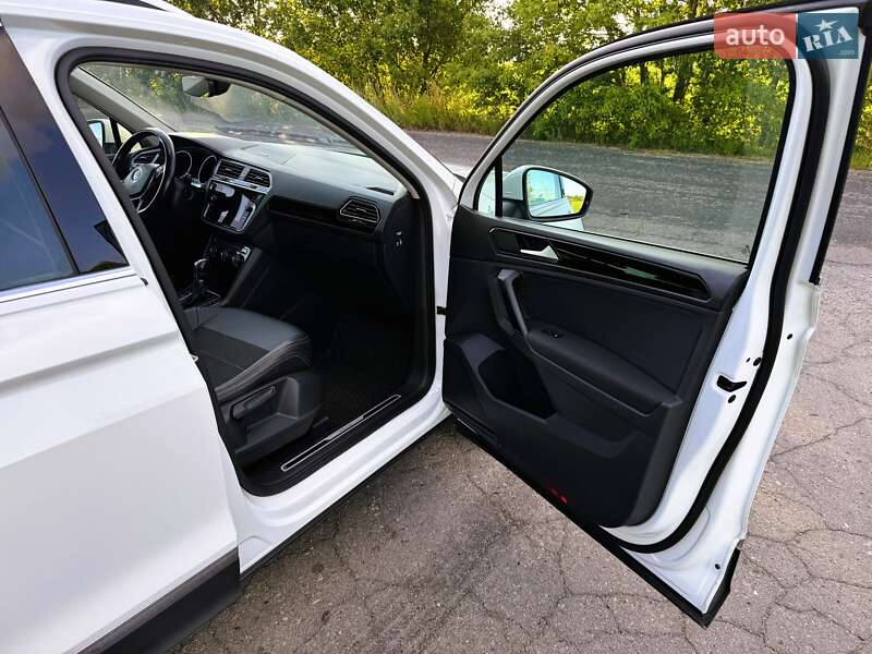 Внедорожник / Кроссовер Volkswagen Tiguan 2017 в Лубнах фото 16 Внедорожник / Кроссовер Volkswagen Tiguan 2017 в Лубнах