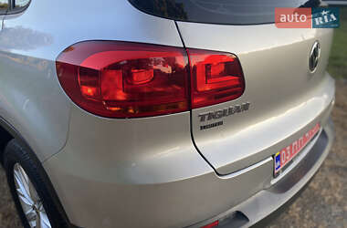Внедорожник / Кроссовер Volkswagen Tiguan 2017 в 