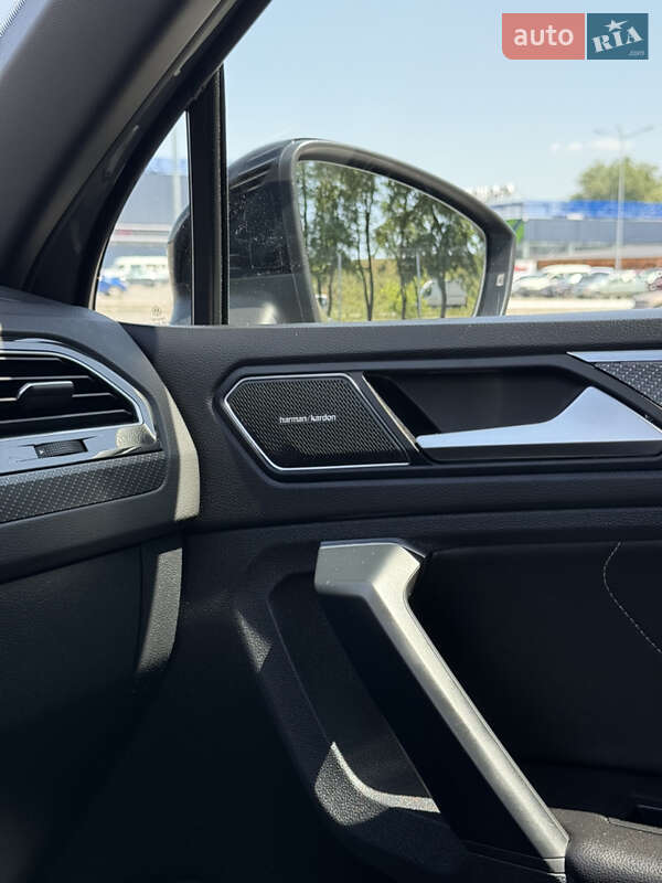 Позашляховик / Кросовер Volkswagen Tiguan 2021 в Дніпрі