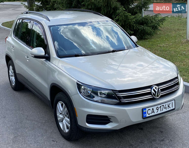 Внедорожник / Кроссовер Volkswagen Tiguan 2015 в Смеле