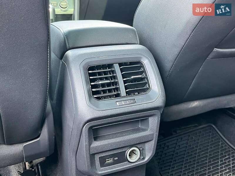 Позашляховик / Кросовер Volkswagen Tiguan 2018 в Львові