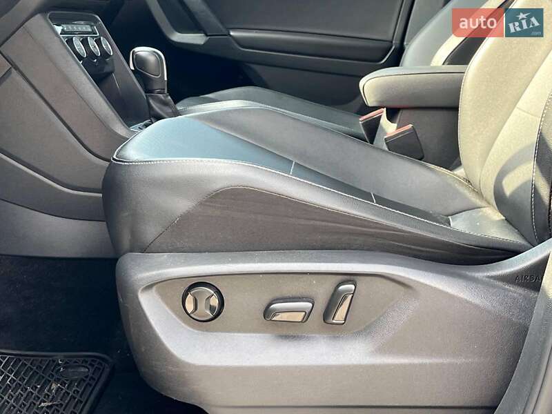 Позашляховик / Кросовер Volkswagen Tiguan 2018 в Львові