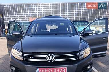Позашляховик / Кросовер Volkswagen Tiguan 2016 в Луцьку