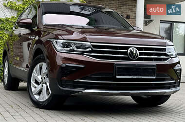 Внедорожник / Кроссовер Volkswagen Tiguan 2021 в Киеве