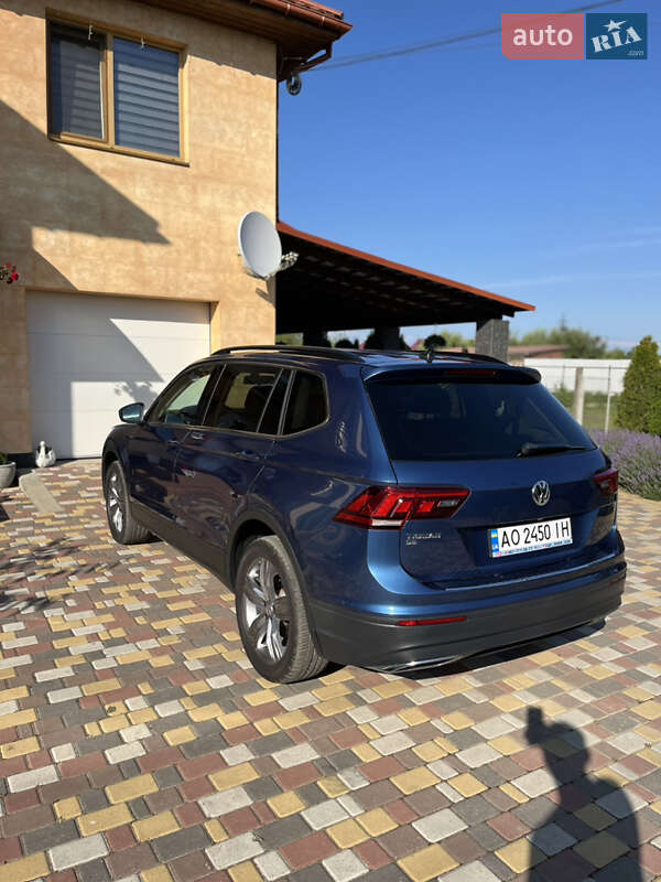 Позашляховик / Кросовер Volkswagen Tiguan 2018 в Хусті