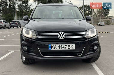 Внедорожник / Кроссовер Volkswagen Tiguan 2015 в Днепре