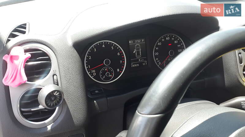 Внедорожник / Кроссовер Volkswagen Tiguan 2011 в Тернополе
