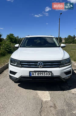 Позашляховик / Кросовер Volkswagen Tiguan 2017 в Івано-Франківську