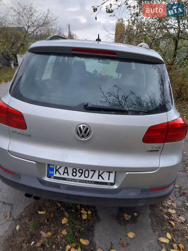 Внедорожник / Кроссовер Volkswagen Tiguan 2016 в Кременчуге фото 7 Внедорожник / Кроссовер Volkswagen Tiguan 2016 в Кременчуге