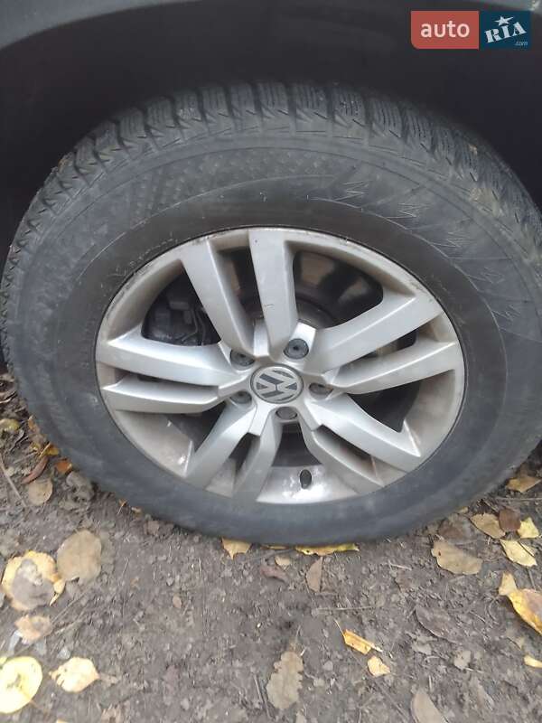 Внедорожник / Кроссовер Volkswagen Tiguan 2016 в Кременчуге фото 14 Внедорожник / Кроссовер Volkswagen Tiguan 2016 в Кременчуге