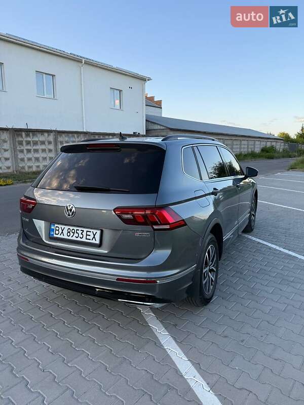 Внедорожник / Кроссовер Volkswagen Tiguan 2019 в Хмельницком
