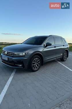 Позашляховик / Кросовер Volkswagen Tiguan 2019 в Хмельницькому