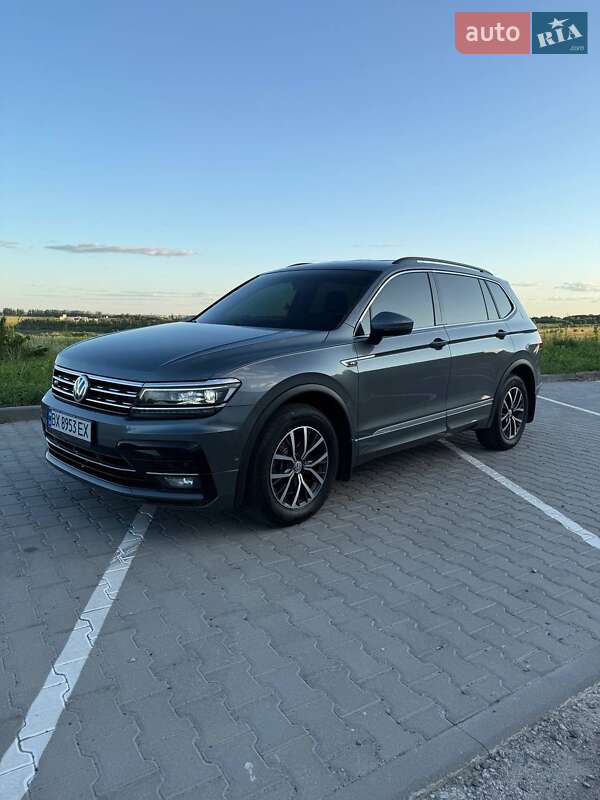 Внедорожник / Кроссовер Volkswagen Tiguan 2019 в Хмельницком