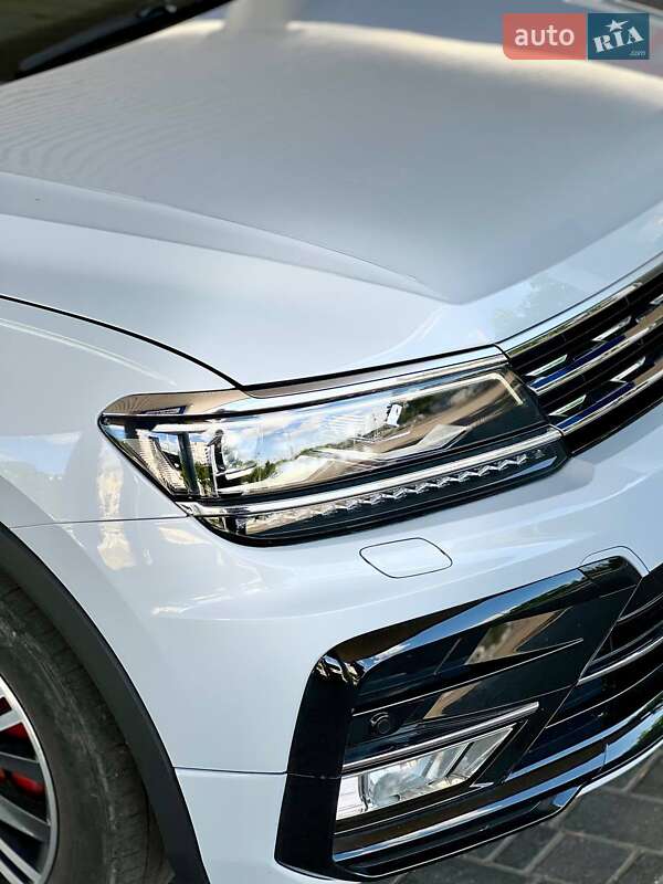 Внедорожник / Кроссовер Volkswagen Tiguan 2018 в Николаеве