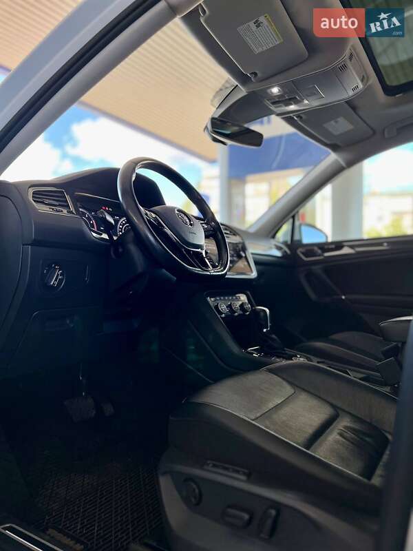 Внедорожник / Кроссовер Volkswagen Tiguan 2018 в Николаеве
