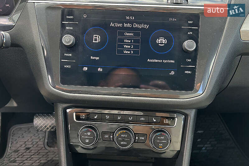 Внедорожник / Кроссовер Volkswagen Tiguan 2019 в Львове