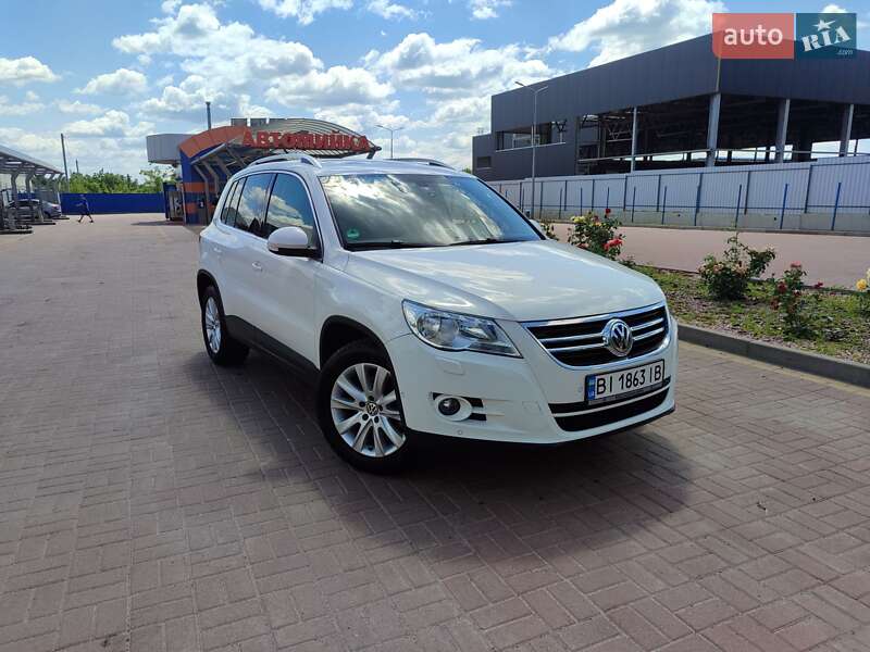 Внедорожник / Кроссовер Volkswagen Tiguan 2010 в Карловке фото 11 Внедорожник / Кроссовер Volkswagen Tiguan 2010 в Карловке