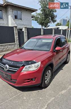 Позашляховик / Кросовер Volkswagen Tiguan 2009 в Києві
