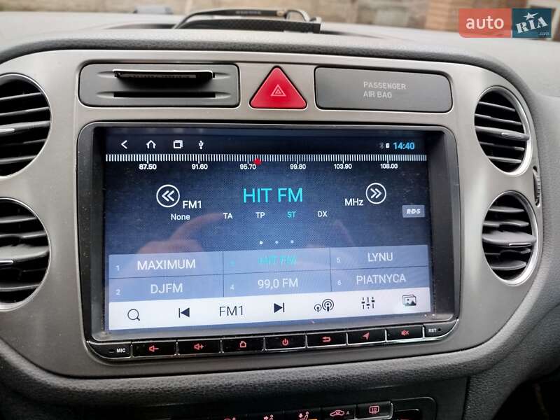 Внедорожник / Кроссовер Volkswagen Tiguan 2010 в Киеве