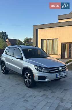 Позашляховик / Кросовер Volkswagen Tiguan 2016 в Тячеві