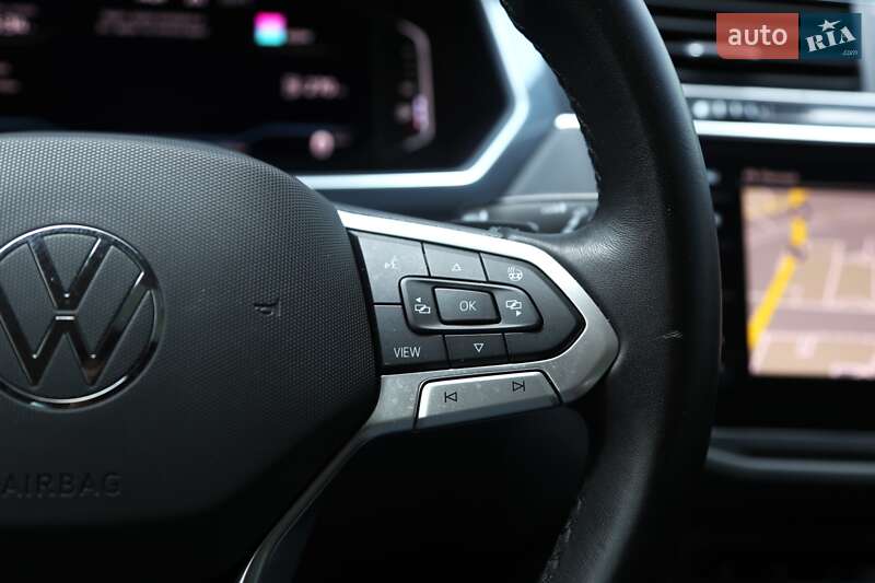 Позашляховик / Кросовер Volkswagen Tiguan 2022 в Києві