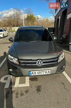 Позашляховик / Кросовер Volkswagen Tiguan 2011 в Тернополі