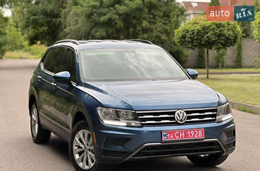 Внедорожник / Кроссовер Volkswagen Tiguan 2020 в Ровно