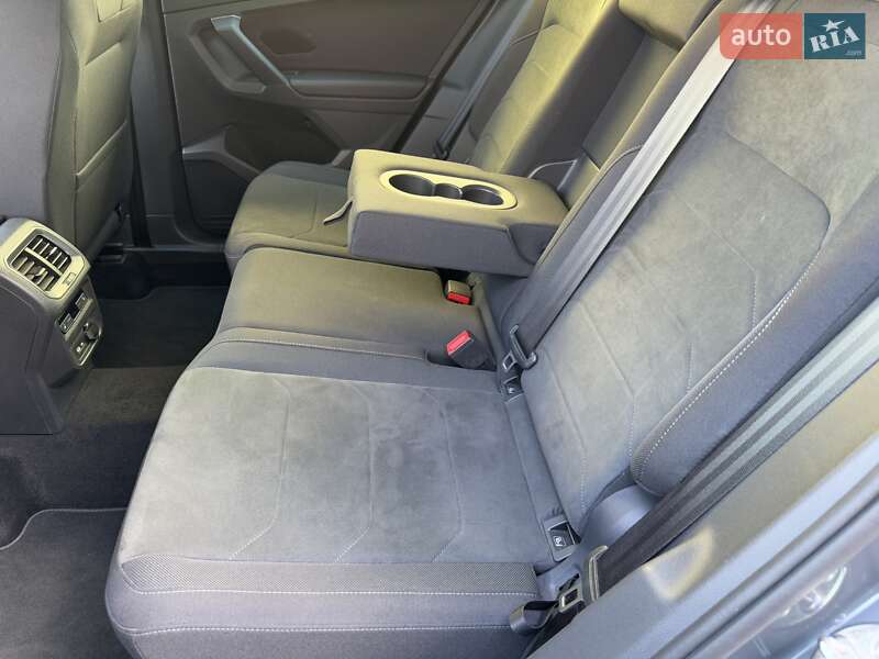Позашляховик / Кросовер Volkswagen Tiguan 2021 в Києві