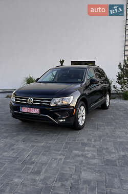 Внедорожник / Кроссовер Volkswagen Tiguan 2018 в Луцке