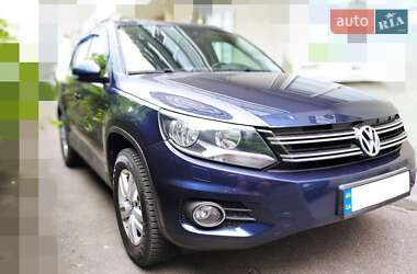 Внедорожник / Кроссовер Volkswagen Tiguan 2016 в Львове