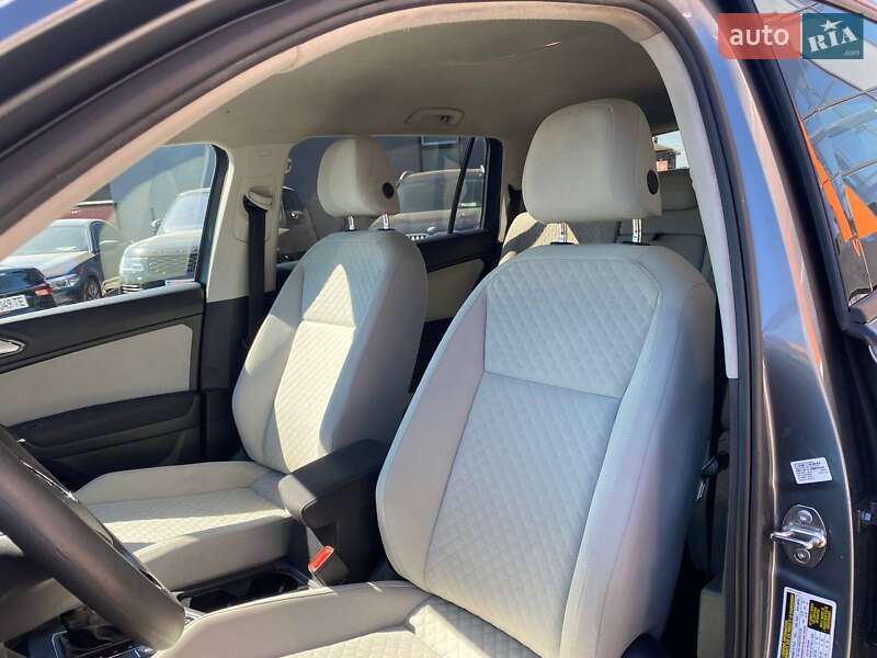 Внедорожник / Кроссовер Volkswagen Tiguan 2017 в Львове