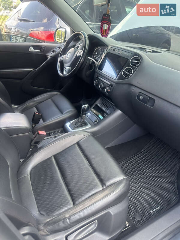 Внедорожник / Кроссовер Volkswagen Tiguan 2016 в Львове