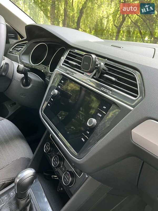 Позашляховик / Кросовер Volkswagen Tiguan 2020 в Звягелі