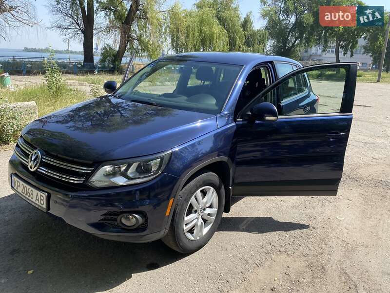 Внедорожник / Кроссовер Volkswagen Tiguan 2013 в Запорожье