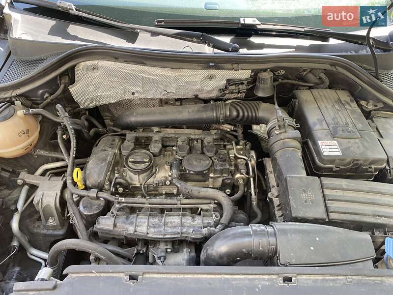 Внедорожник / Кроссовер Volkswagen Tiguan 2013 в Запорожье