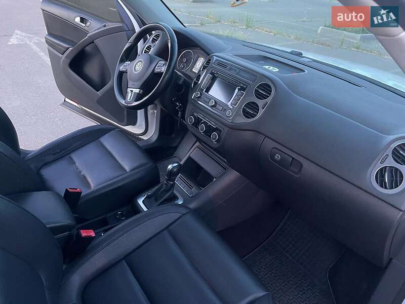 Внедорожник / Кроссовер Volkswagen Tiguan 2012 в Одессе